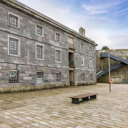 2 Bed- Edgcumbe View By Pureserviced Apartman Plymouth Kültér fotó