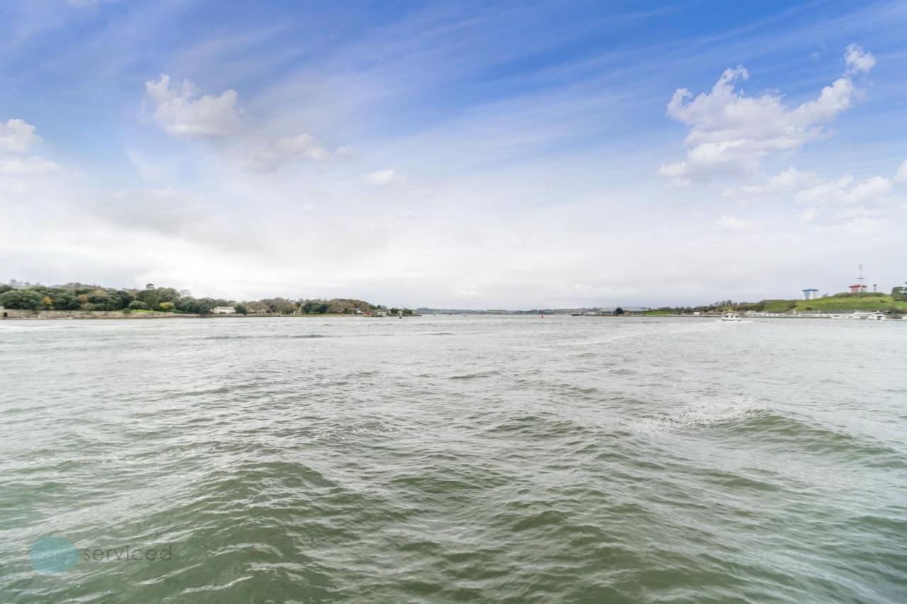 2 Bed- Edgcumbe View By Pureserviced Apartman Plymouth Kültér fotó